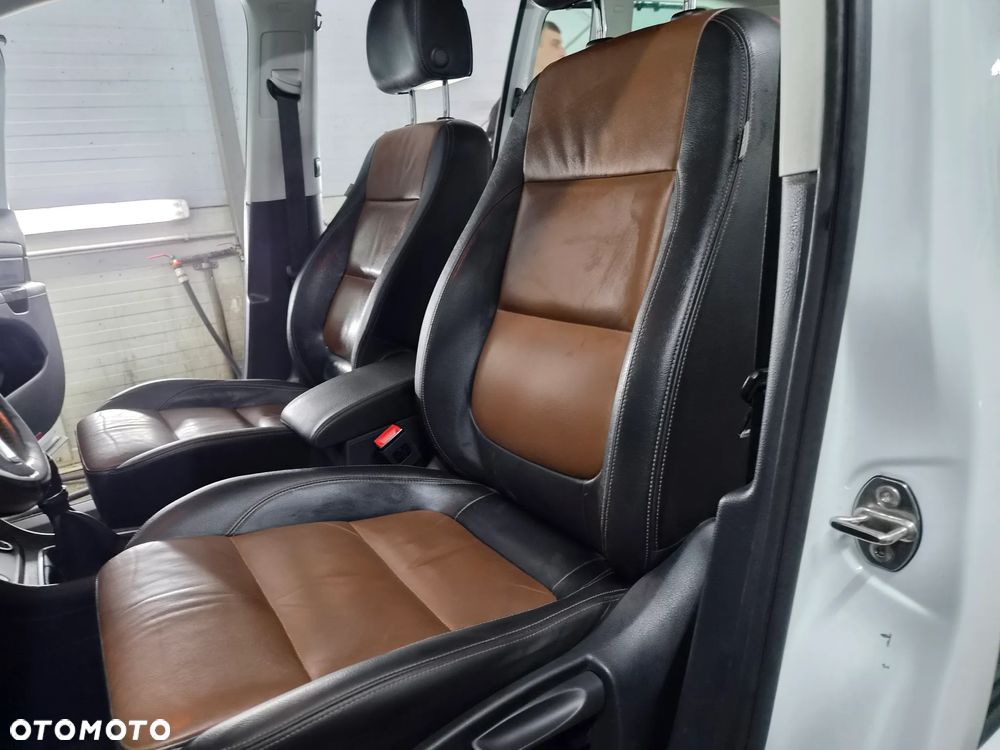 Volkswagen Sharan 2.0 TDI Highline - 28