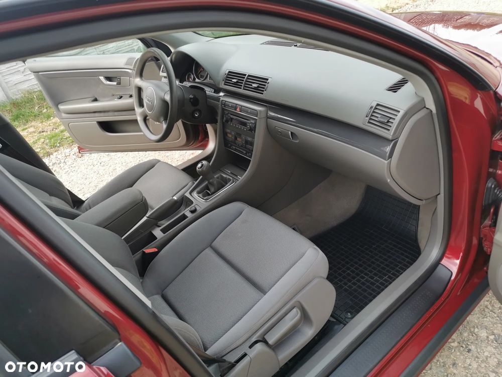 Audi A4 Limousine 2 - 23