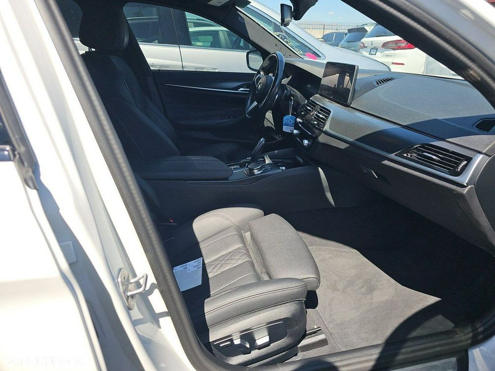 BMW Seria 5 530i M Sport sport - 11