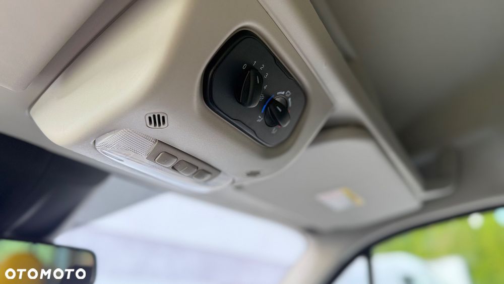 Ford Transit - 25