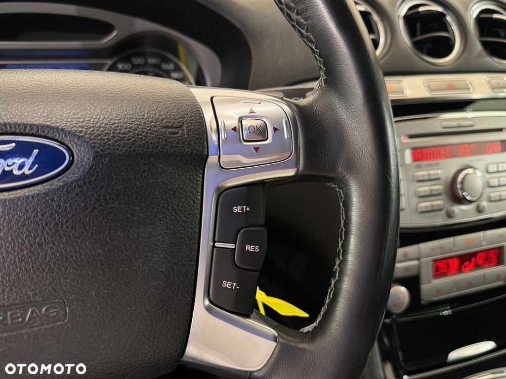 Ford S-Max - 15