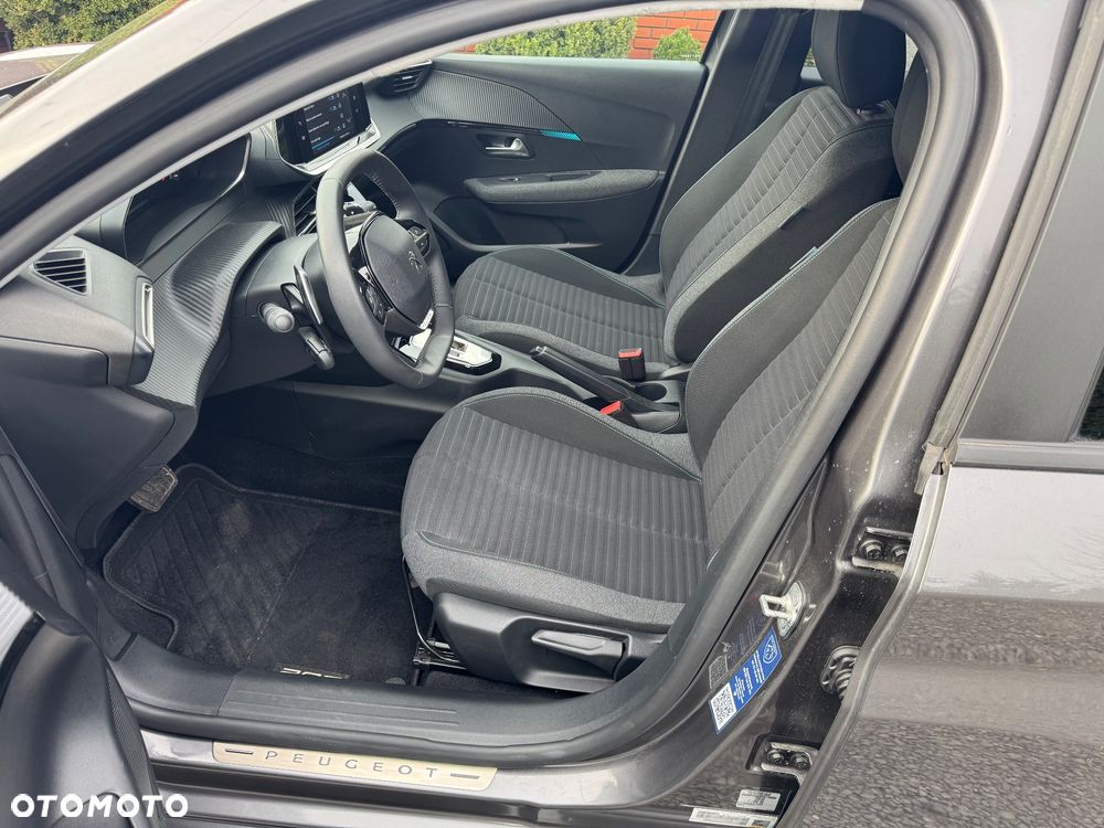 Peugeot 208 PureTech 100 EAT8 Active - 10