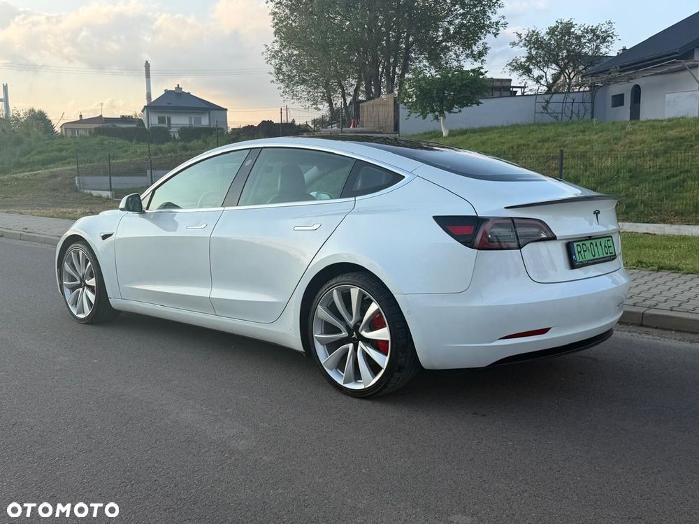 Tesla Model 3 - 15