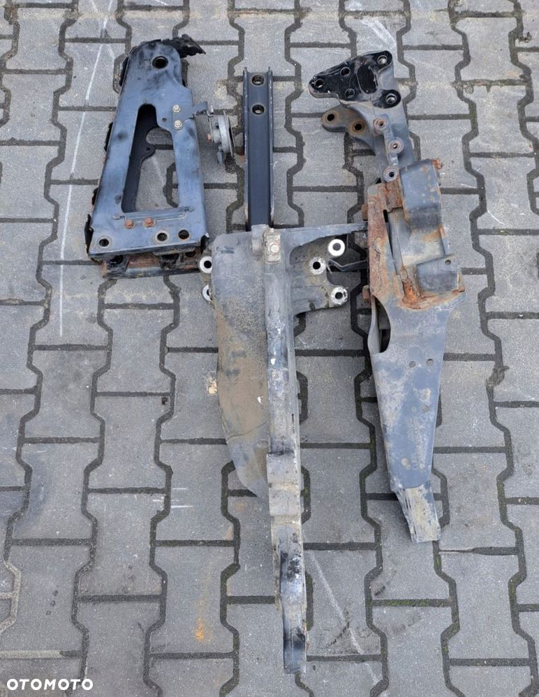 PRZEDŁUŻENIE RAMY MERCEDES ACTROS MP4 LEWE/PRAWE - 1