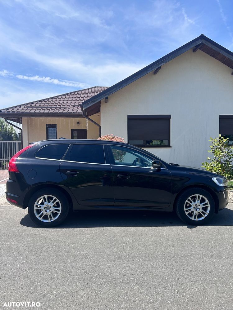 Volvo XC 60 D4 AWD Geartronic Summum - 3