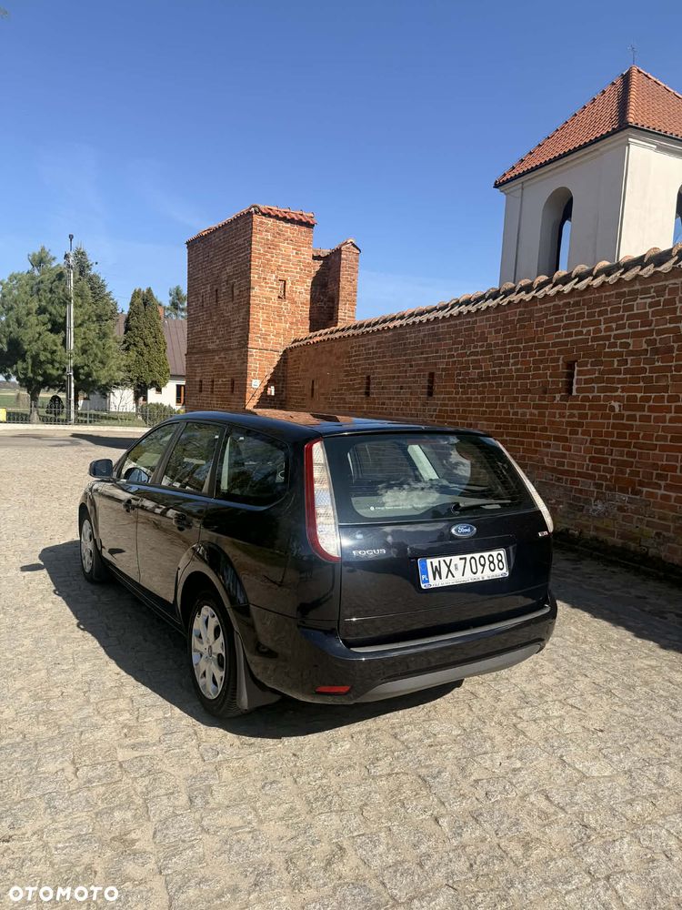 Ford Focus 1.8 TDCi Ambiente - 3