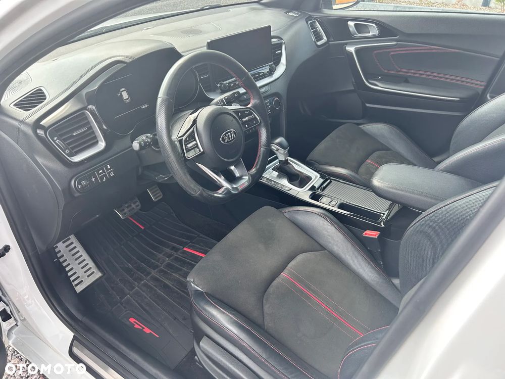 Kia ProCeed 1.6 T-GDI GT DCT - 8