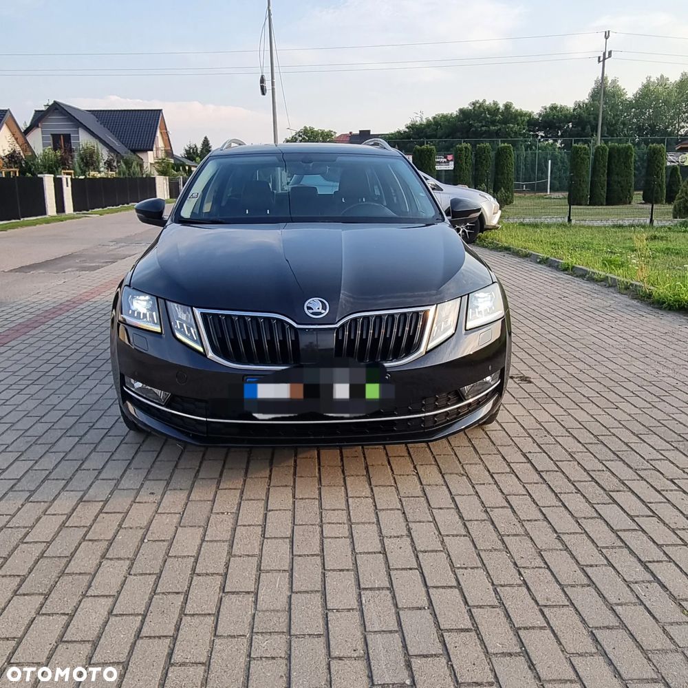 Skoda Octavia 1.6 TDI DSG Premium Edition - 10