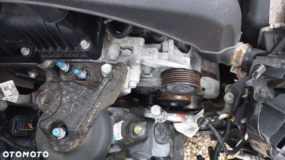 Kia Sportage 2.0 CRDI 4WD Automatik Spirit - 10