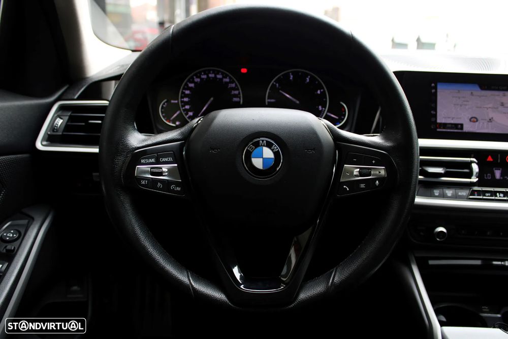 BMW 318 d - 32