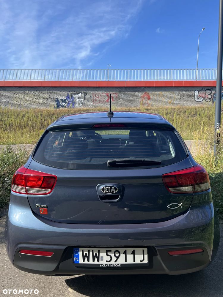 Kia Rio 1.2 L - 21