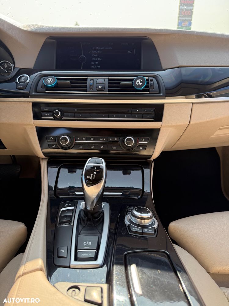 BMW Seria 5 520d Aut. Luxury Line - 24