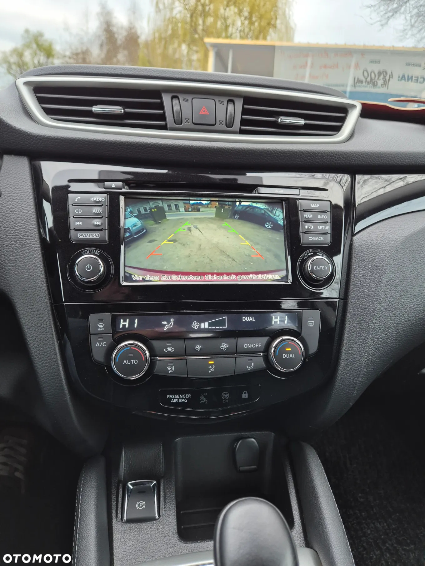 Nissan Qashqai 1.2 DIG-T N-Connecta Xtronic - 19