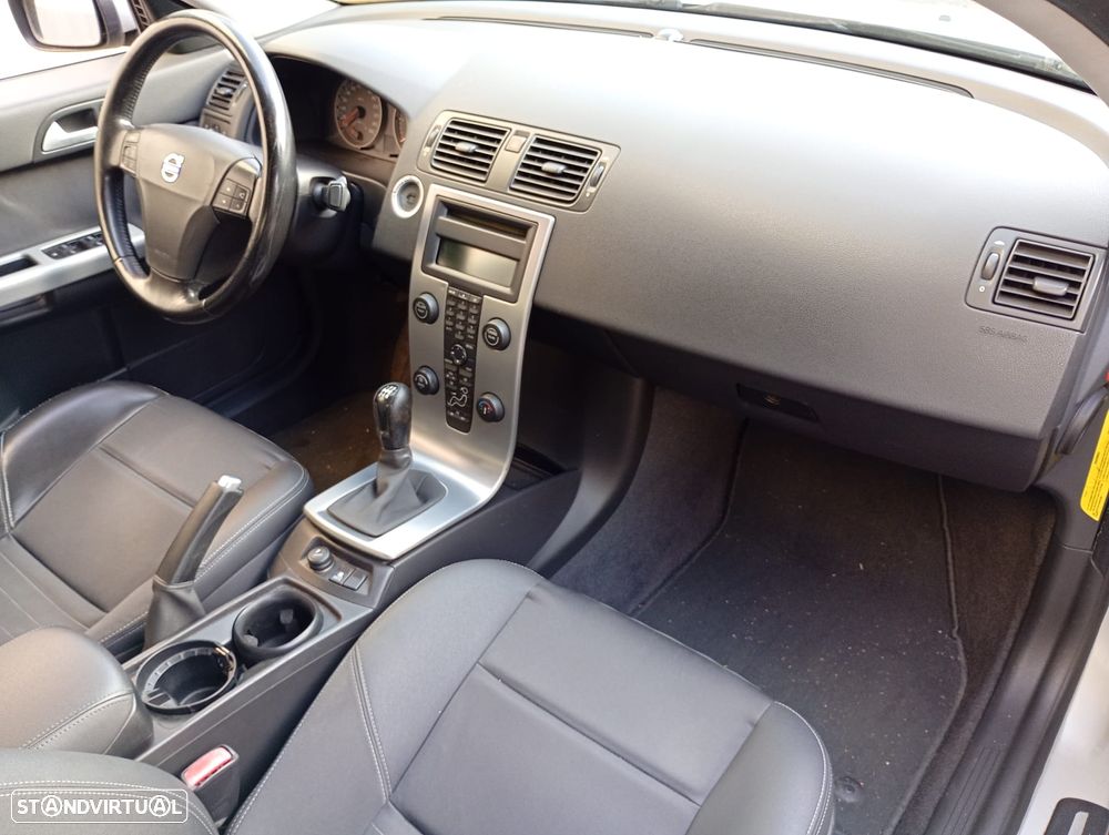 Volvo S40 1.6 D Nível 2 - 16