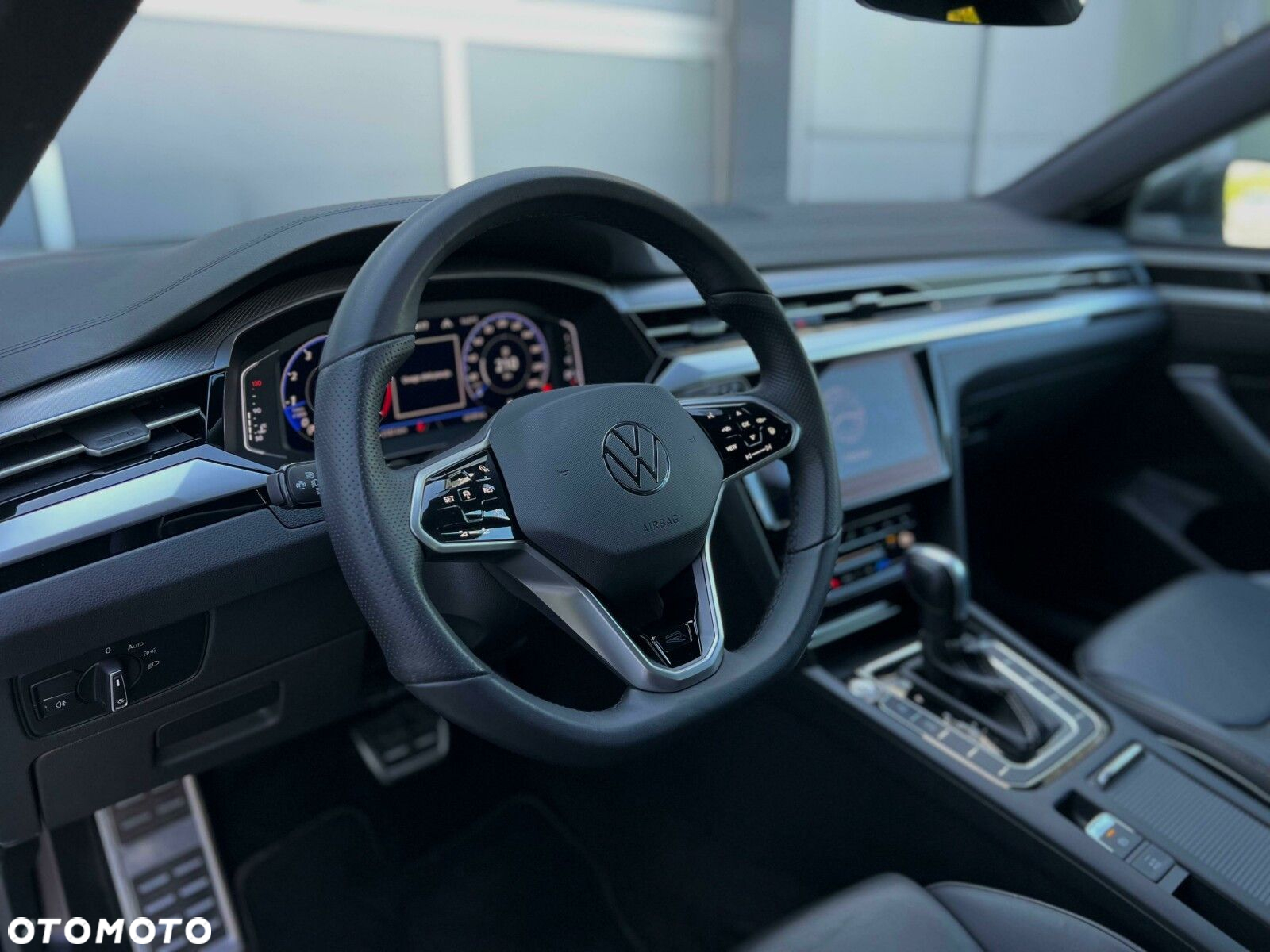 Volkswagen Arteon 2.0 TSI R-Line DSG - 11