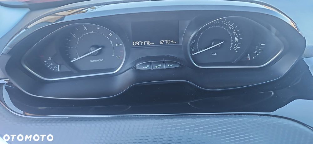 Peugeot 208 1.2 PureTech Allure - 14