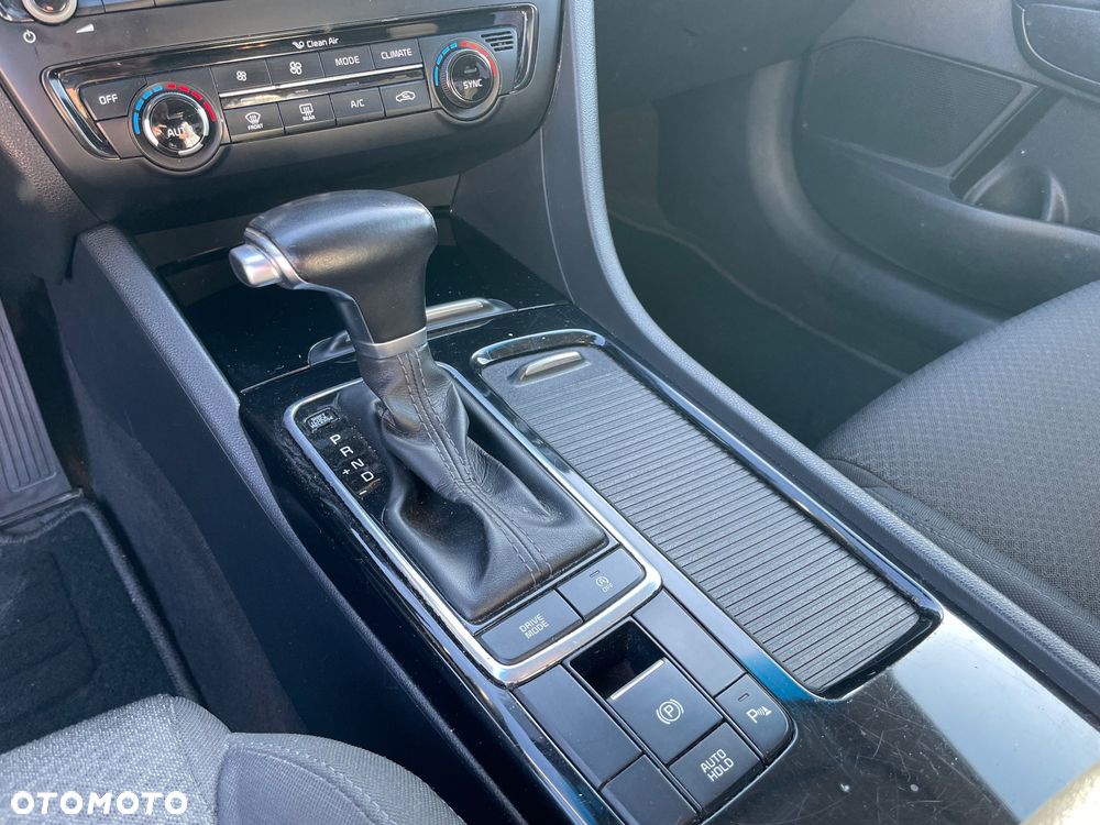 Kia Optima 1.7 CRDI XL DCT - 11