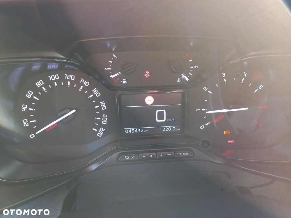 Citroën Berlingo M 1.2 PureTech Feel S&S - 18