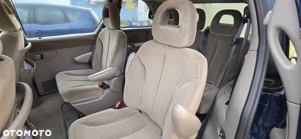 Chrysler Voyager 2.5L CRD SE - 12