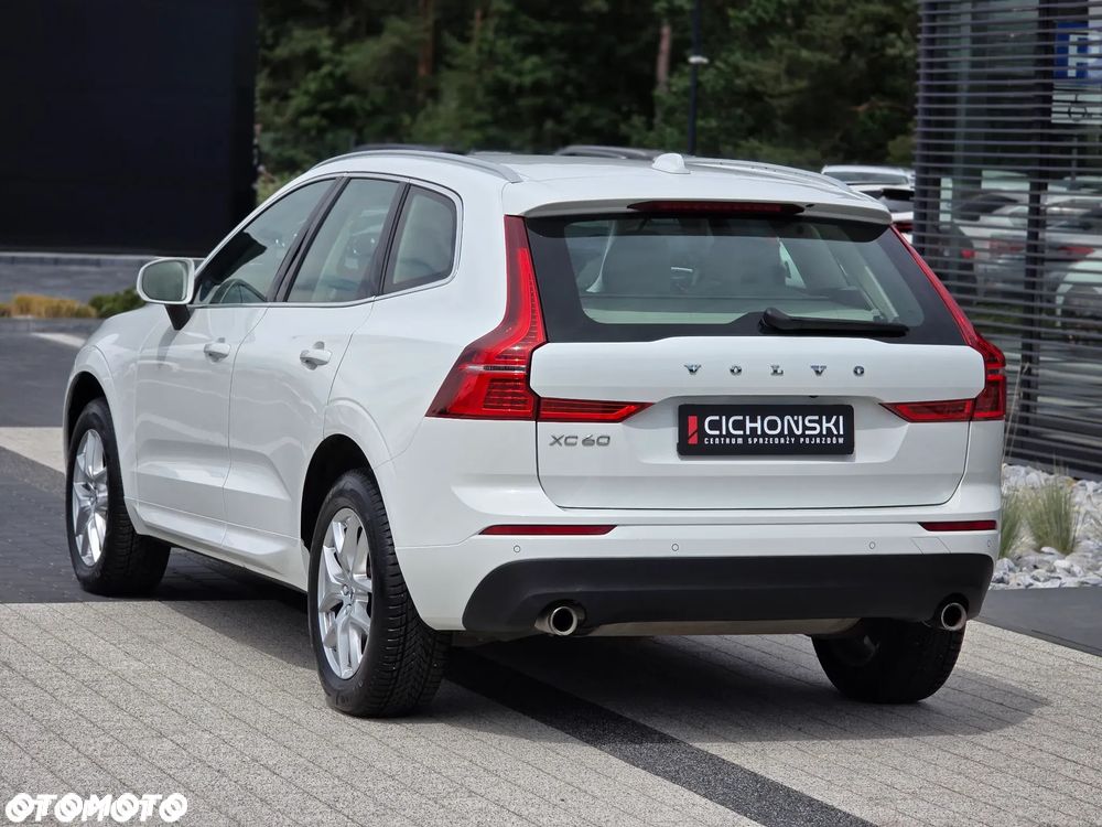 Volvo XC 60 T4 Momentum Pro - 6