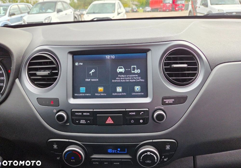 Hyundai i10 - 10