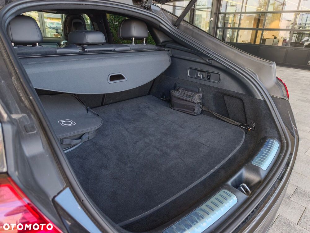 Mercedes-Benz GLC 300 e PHEV 4-Matic AMG Line - 29