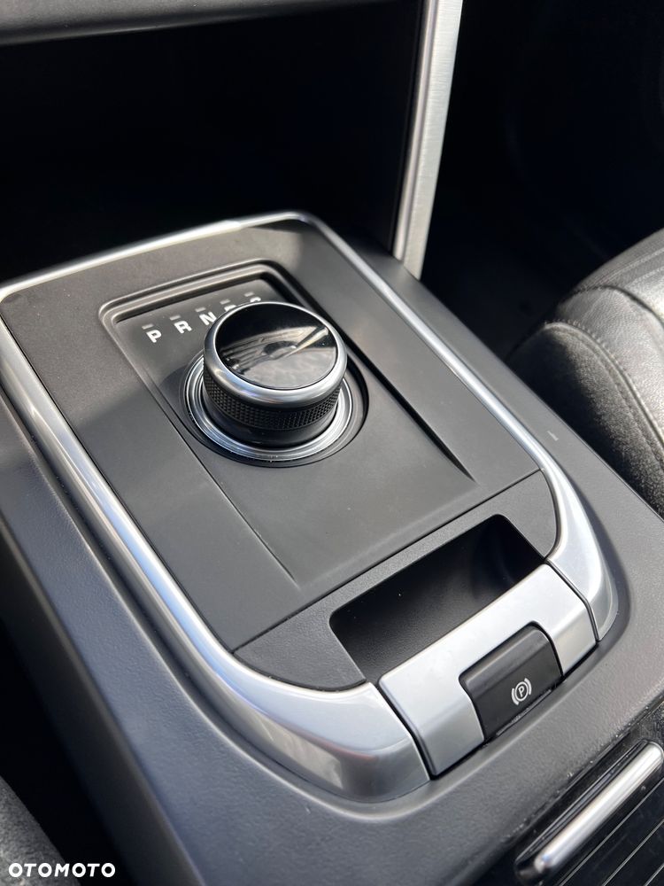 Land Rover Discovery Sport 2.0 TD4 HSE Luxury - 24