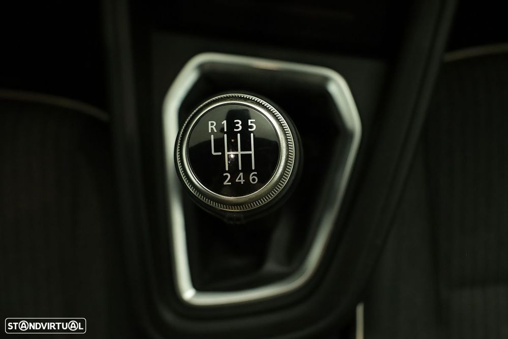 Mitsubishi Colt 1.0 MPI-T Launch Edition - 13