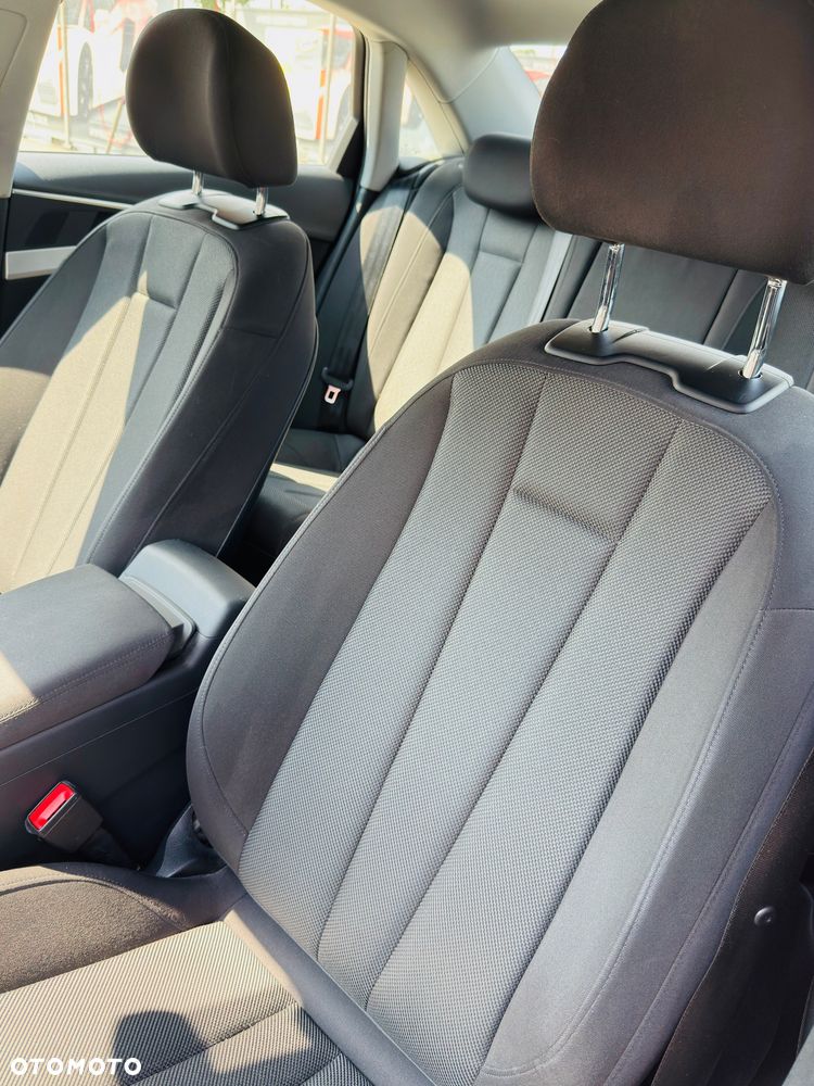 Audi A4 Limousine 1.4 TFSI Sport S tronic - 9