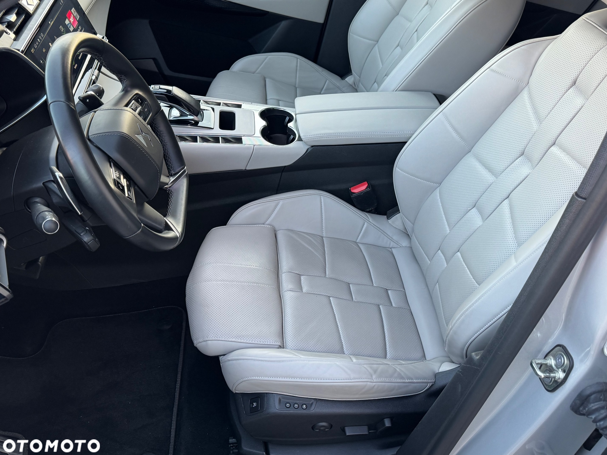 DS Automobiles DS 7 Crossback 1.6 E-Tense 4x4 Opera - 26