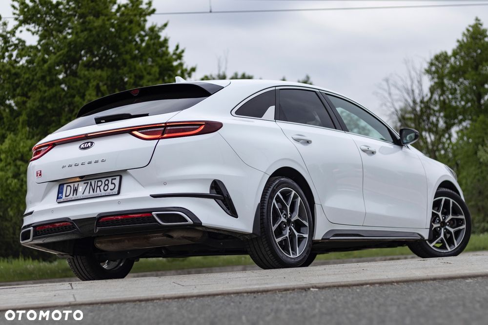 Kia ProCeed - 14