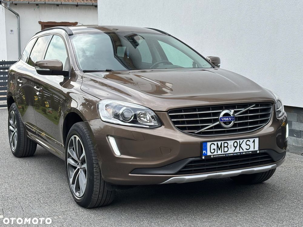 Volvo XC 60 D4 Momentum Pro - 11