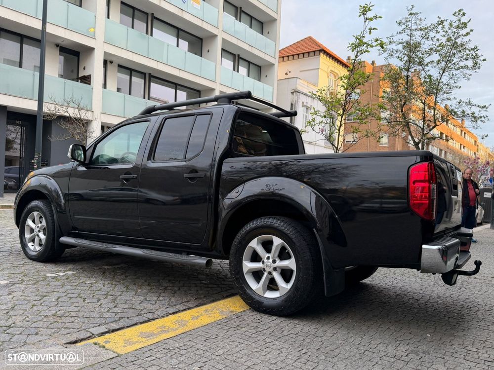 Nissan Navara 2.5 dCi CD LE Hi-Tech +P.Premium 4WD - 10