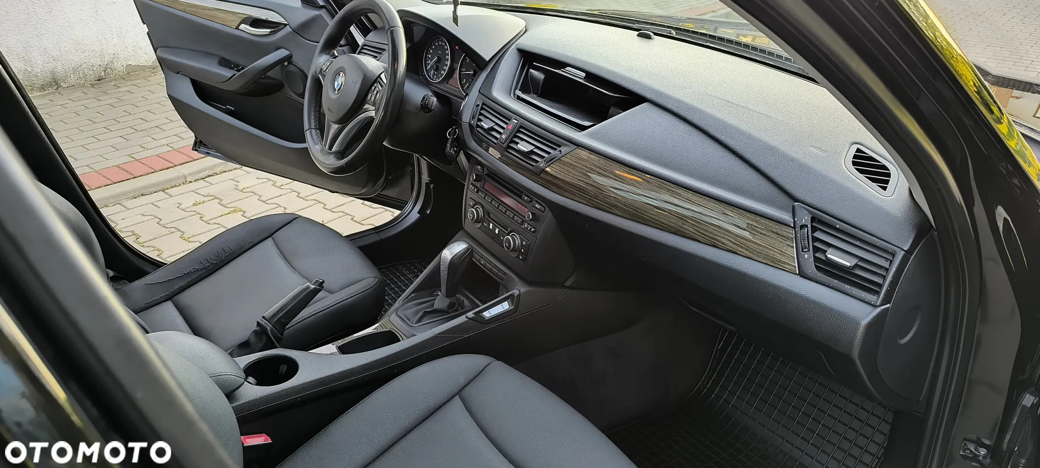 BMW X1 sDrive18i - 38