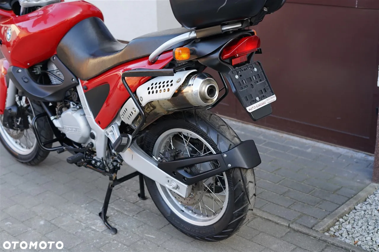 BMW F - 23