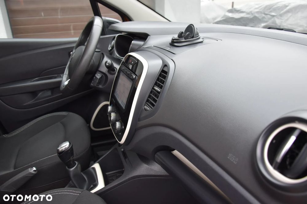 Renault Captur 0.9 Energy TCe Intens EU6 - 11