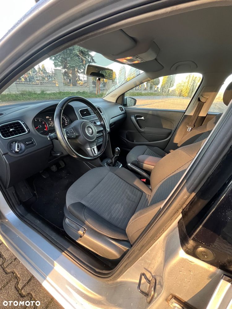 Volkswagen Polo 1.4 16V Comfortline - 9