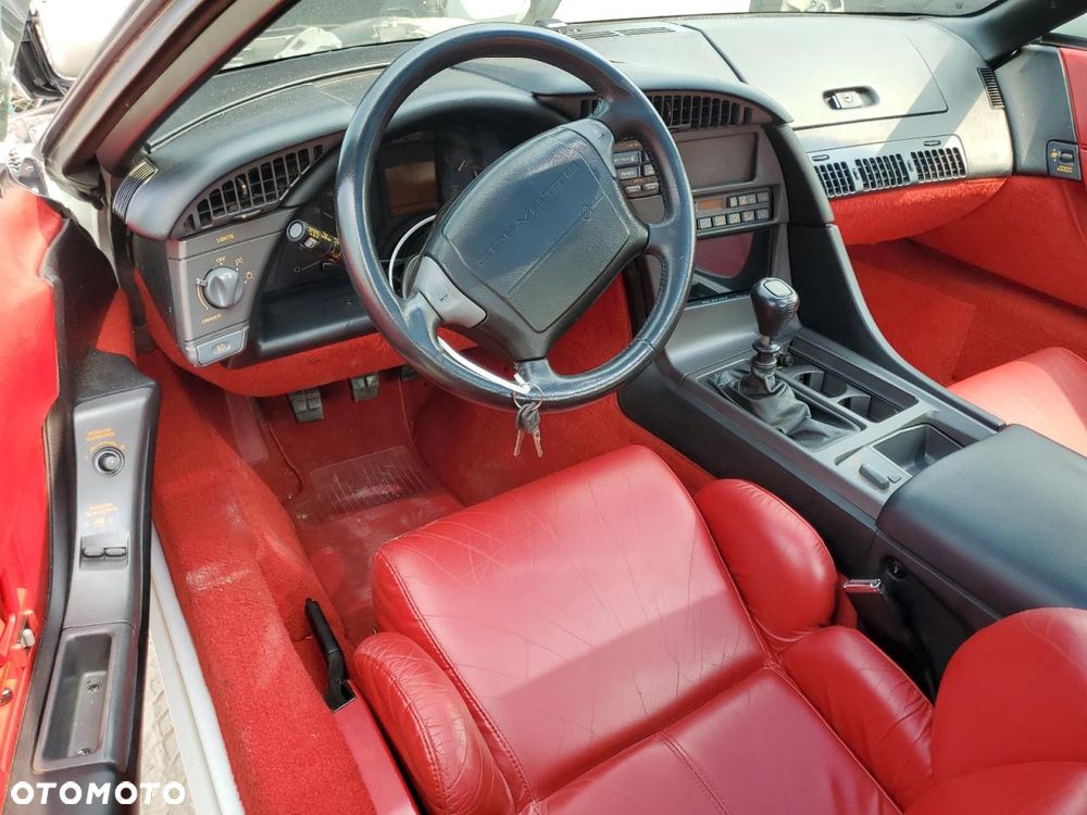 Chevrolet Corvette - 7