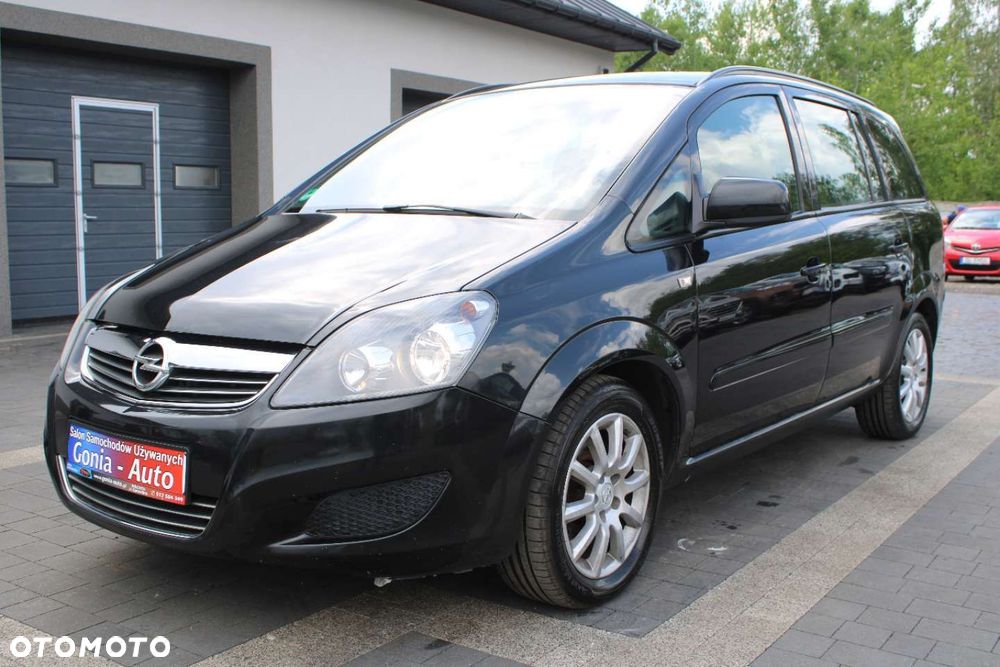 Opel Zafira - 10