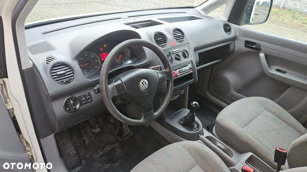 Volkswagen Caddy - 10