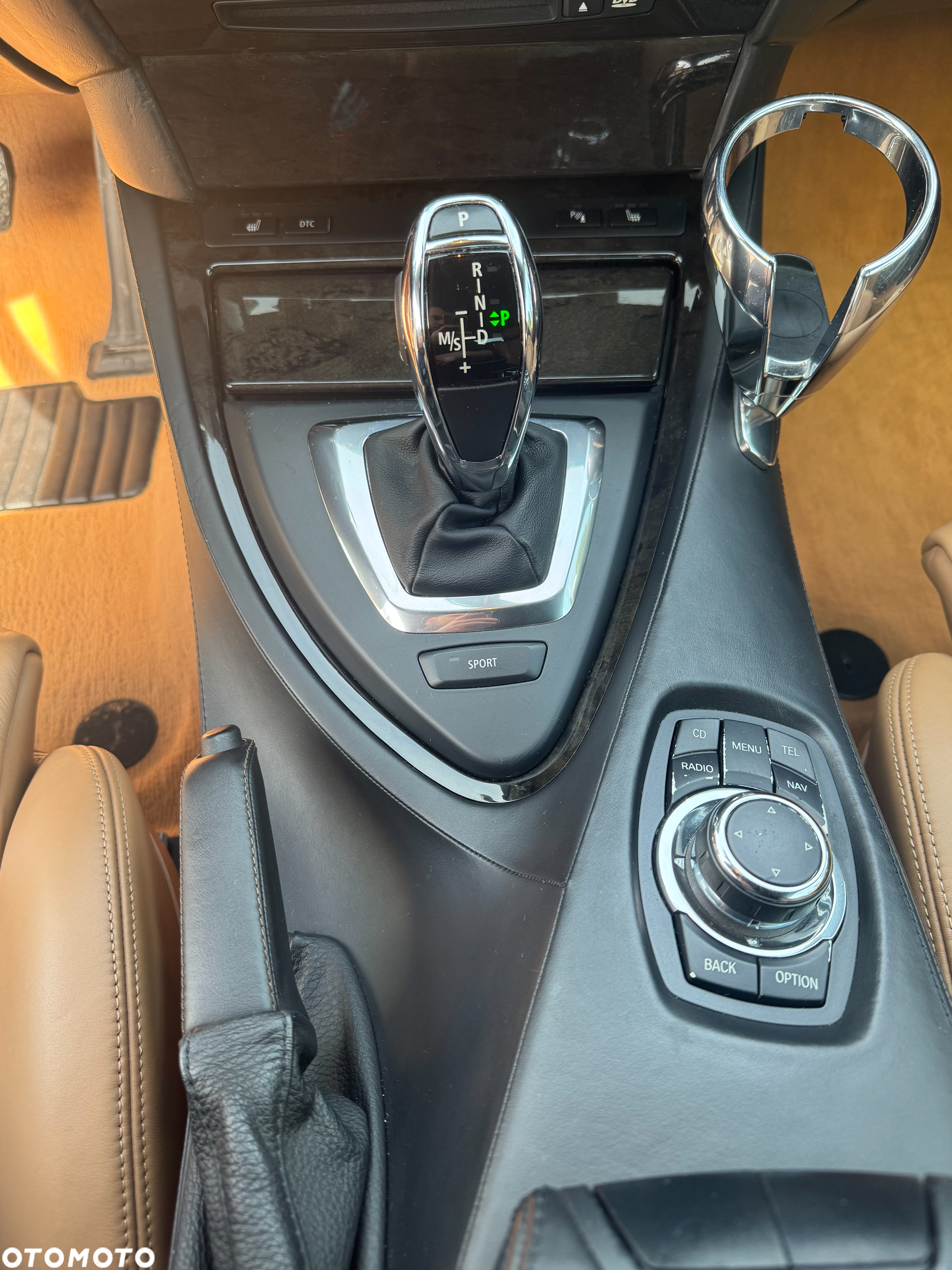 BMW Seria 6 650 i - 16