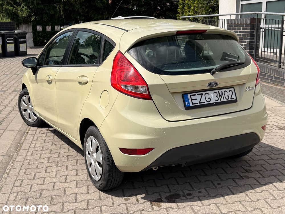 Ford Fiesta 1.25 Ambiente EU5 - 3