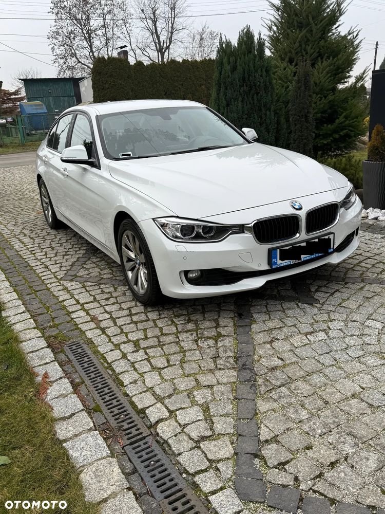 BMW Seria 3 328i - 4