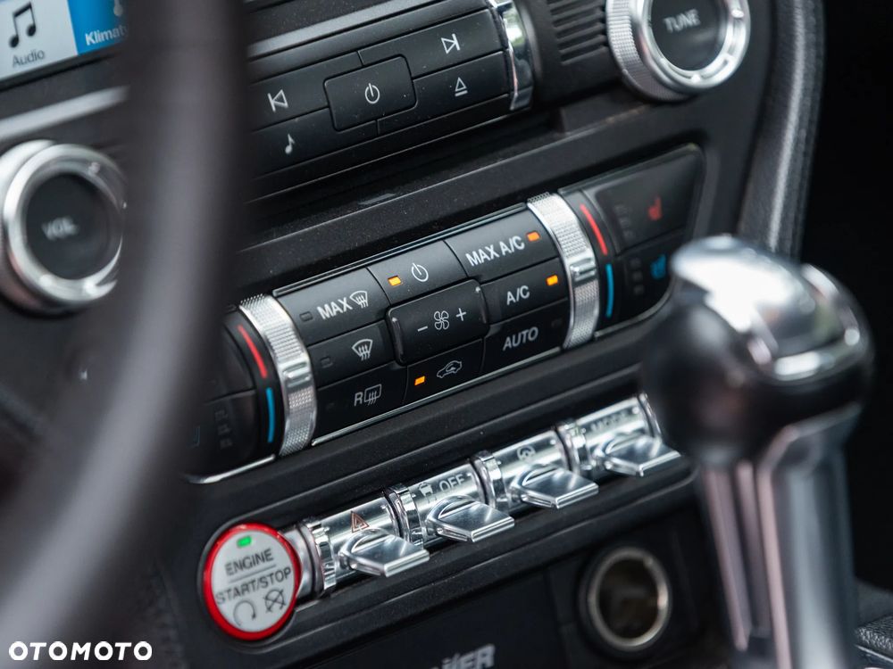 Ford Mustang 5.0 V8 GT - 20