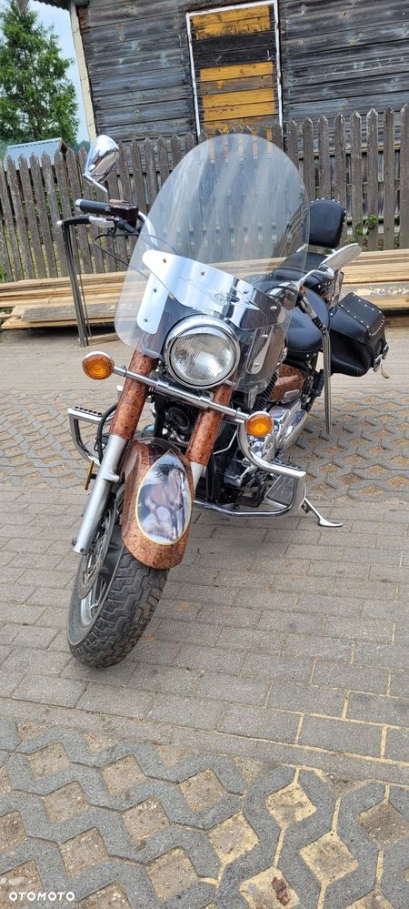 Yamaha XVS - 9