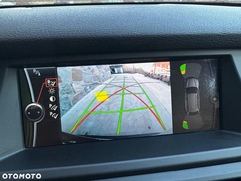 BMW X5 3.0si xDrive - 26