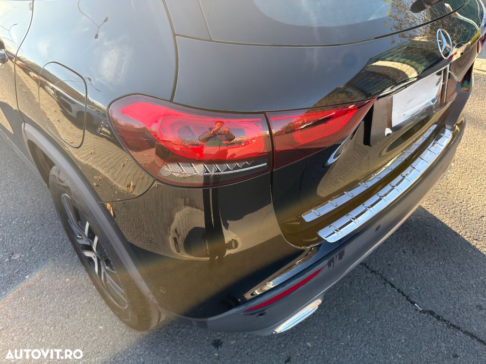 Mercedes-Benz GLA 200 7G-DCT Progressive - 3