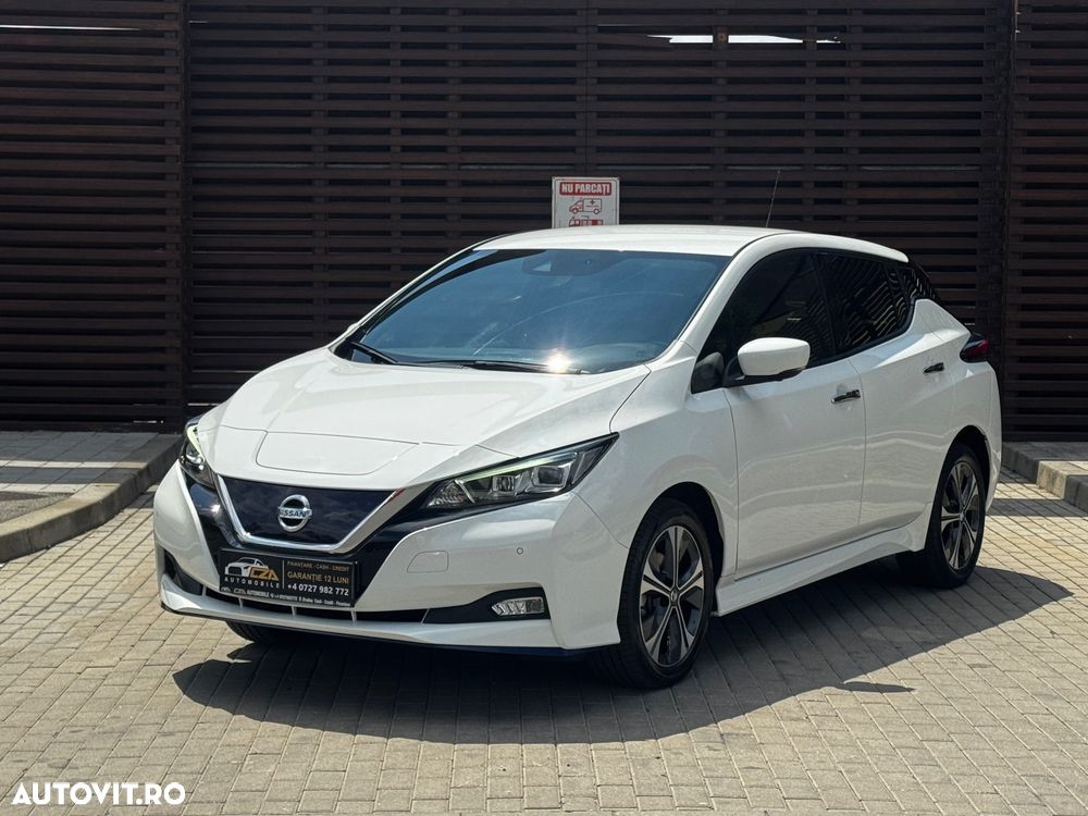 Nissan LEAF - 5