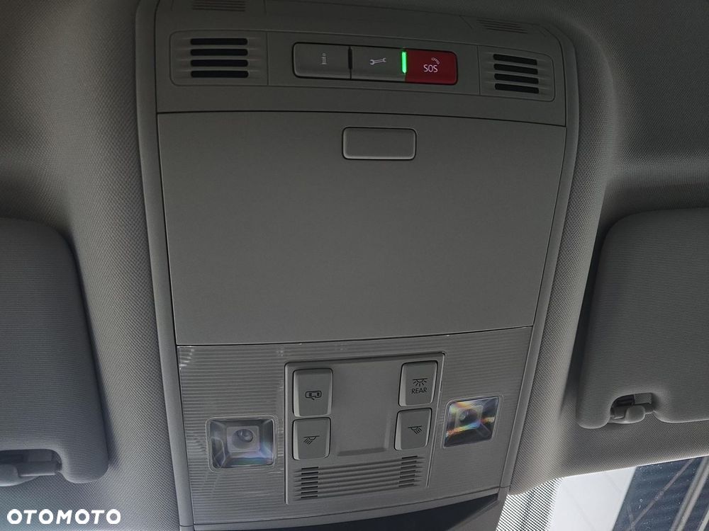 Volkswagen Passat - 21