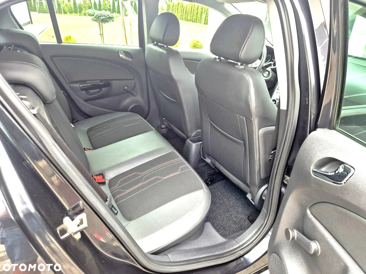 Opel Corsa 1.4 16V 150 Jahre - 21